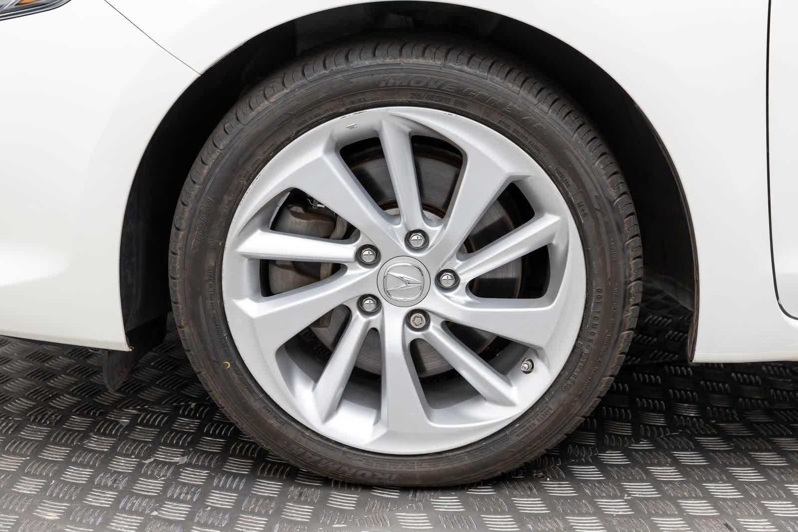 Thumbnail: 2018 Acura ILX - 8