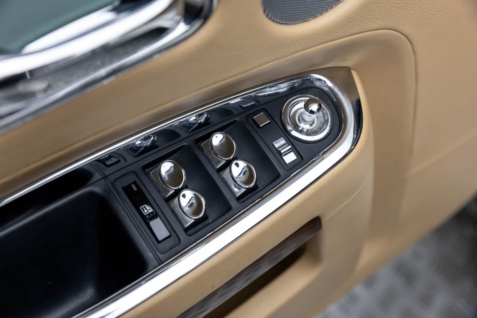 Thumbnail: 2011 Rolls-Royce Ghost - 7