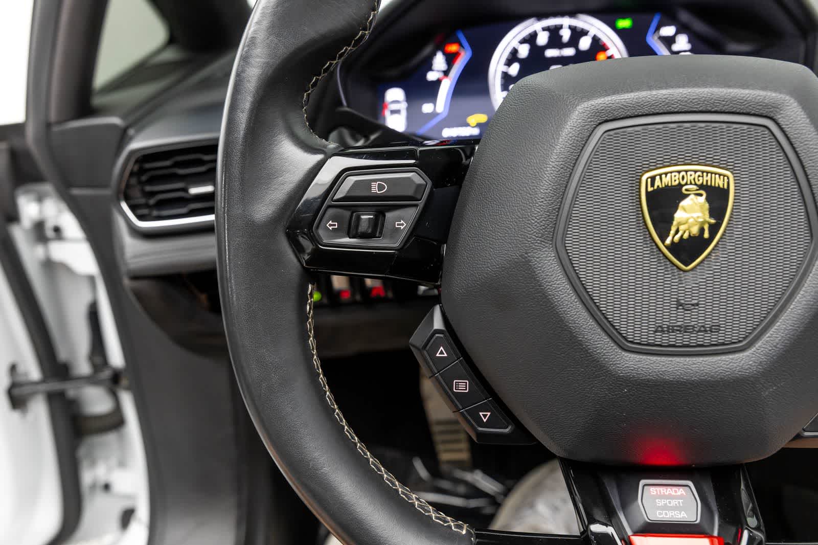 Thumbnail: 2020 Lamborghini Huracan - 30