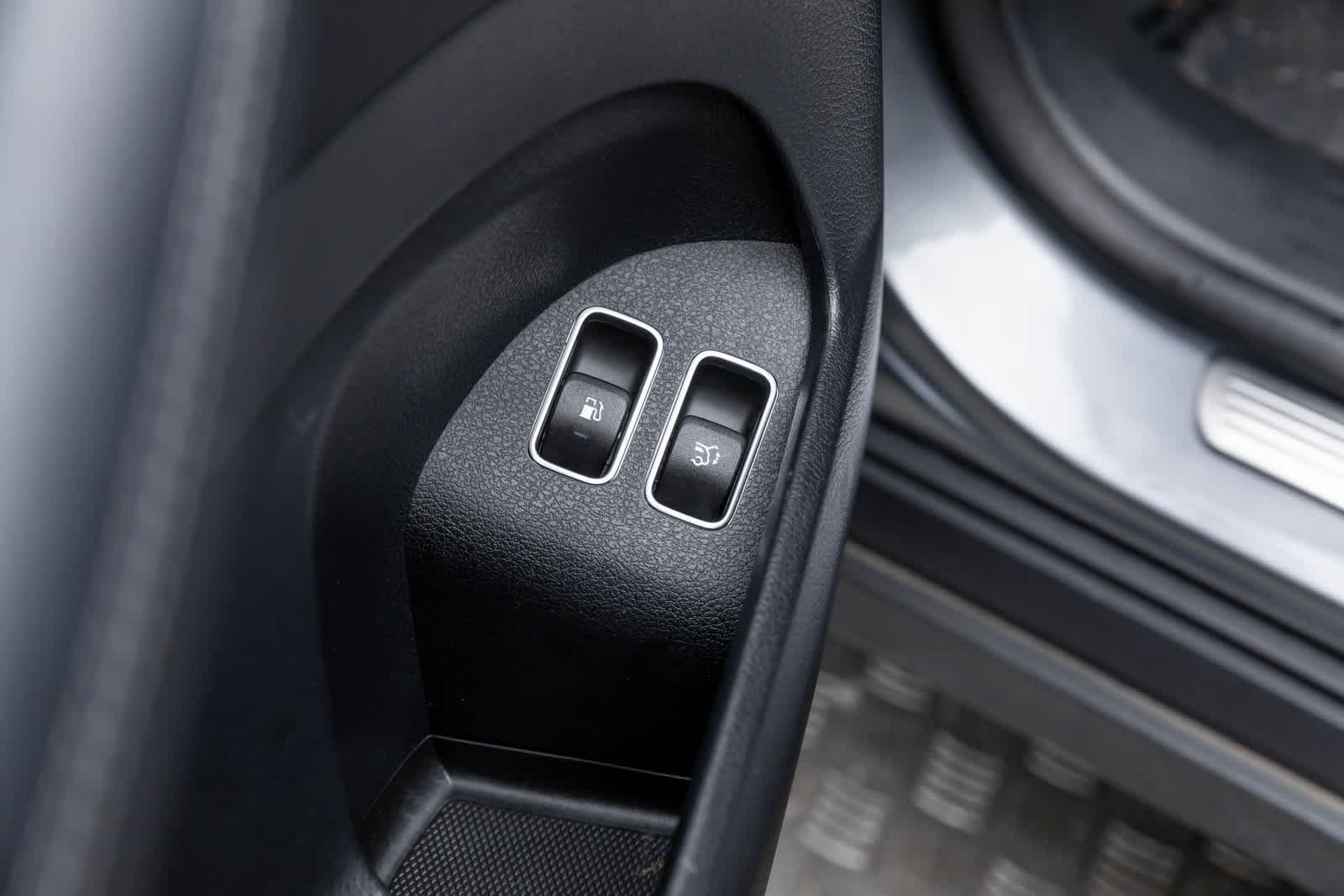 Thumbnail: 2025 Mercedes-Benz GLE - 26