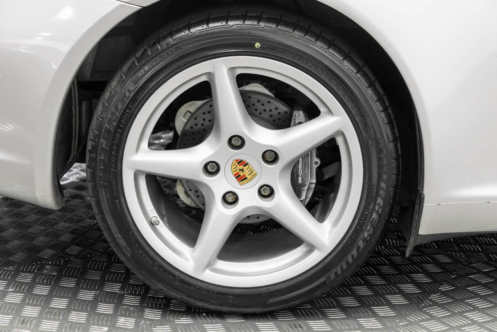 Thumbnail: 2007 Porsche 911 - 49