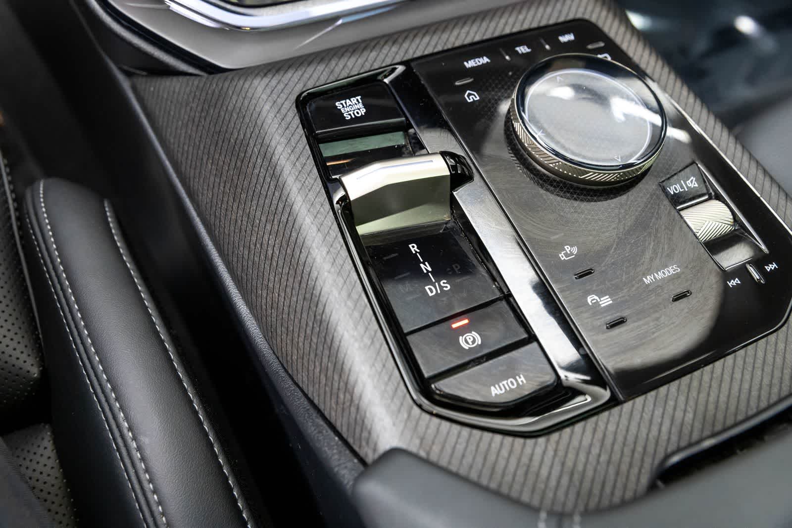 Thumbnail: 2025 BMW X3 - 17