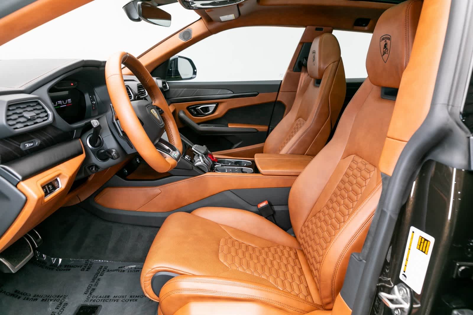 Thumbnail: 2022 Lamborghini Urus - 11