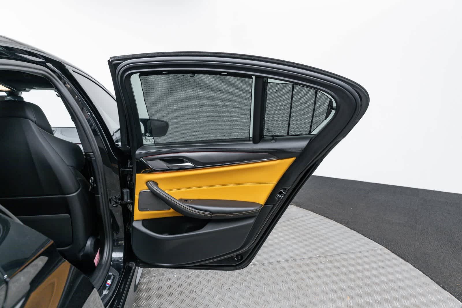 Thumbnail: 2023 BMW M5 - 44