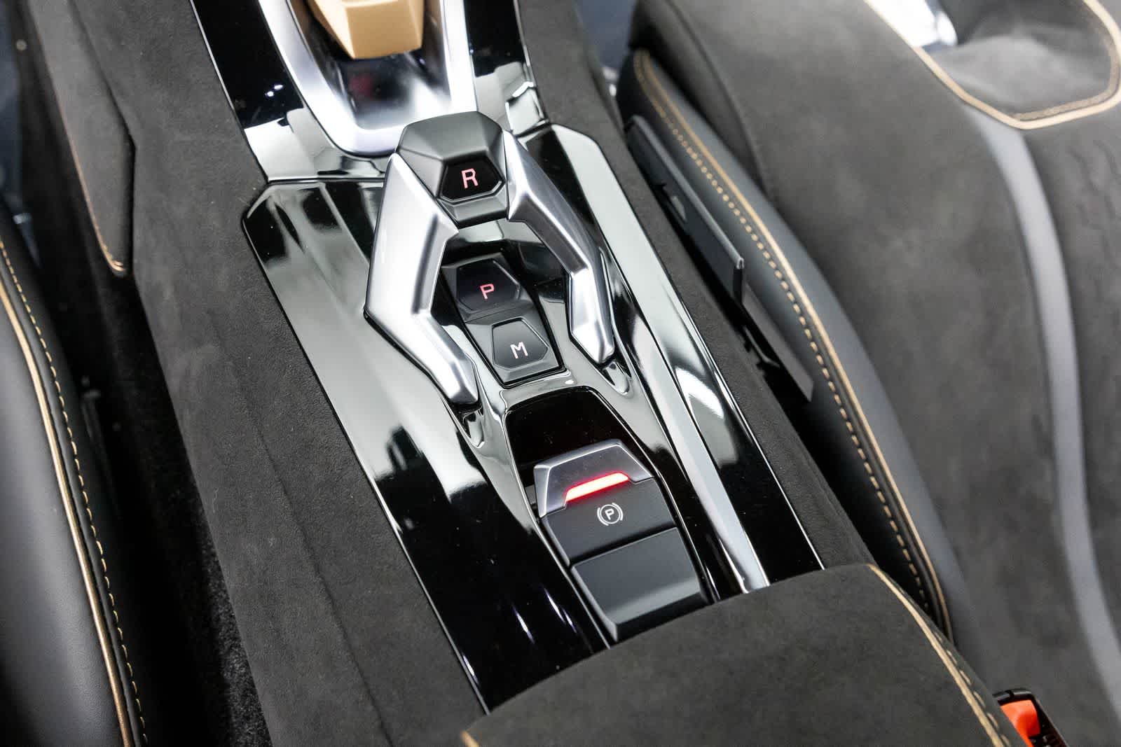 Thumbnail: 2024 Lamborghini Huracan - 17