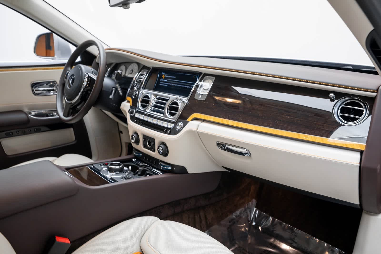 Thumbnail: 2018 Rolls-Royce Ghost - 43