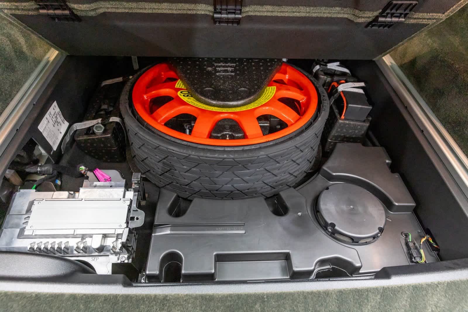 Thumbnail: 2020 Bentley Bentayga - 42