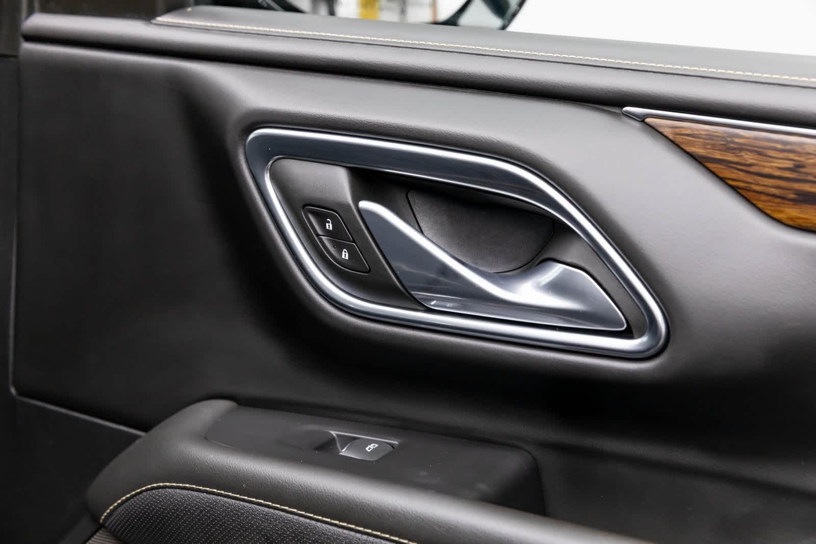 Thumbnail: 2024 Chevrolet Suburban - 41