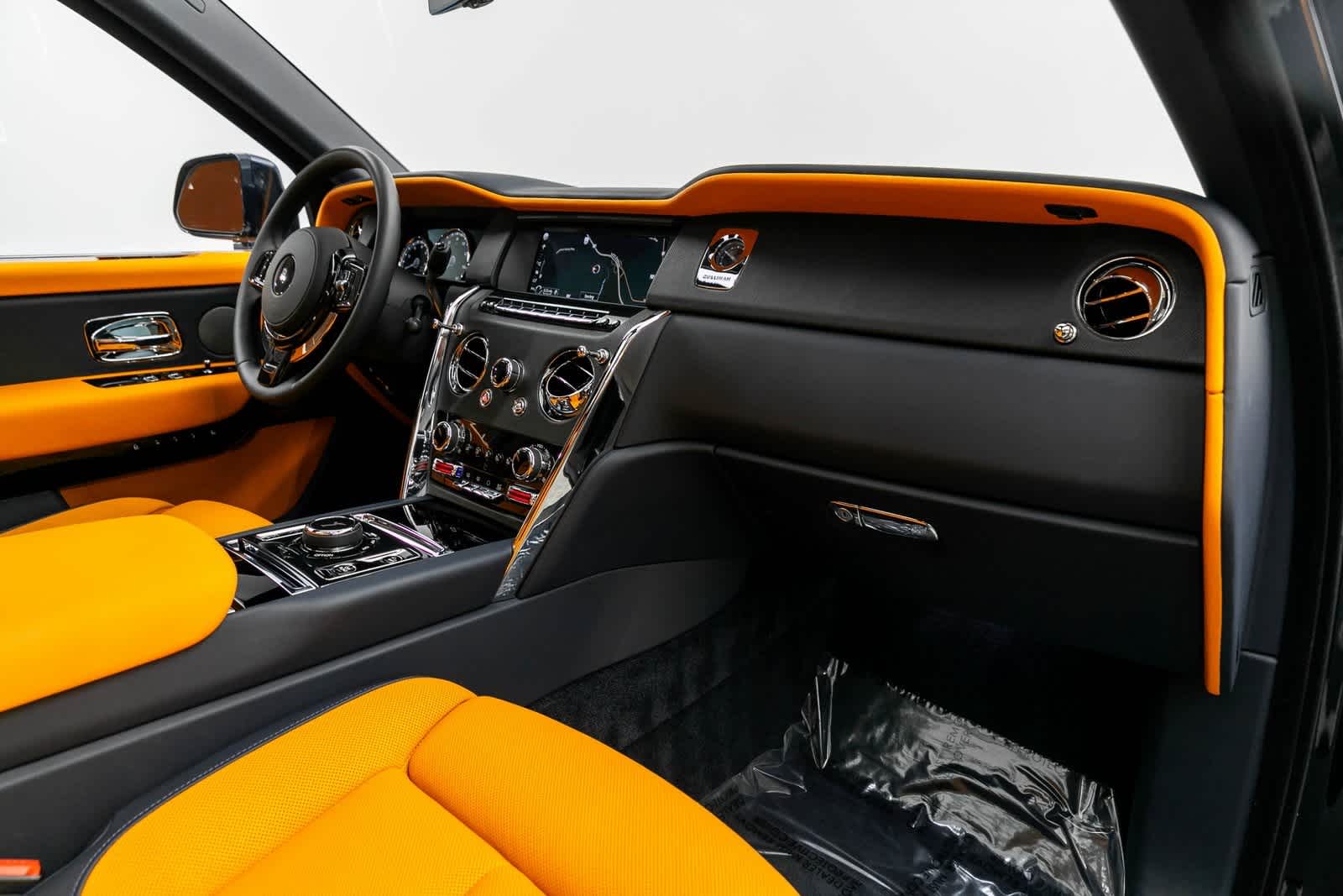 Thumbnail: 2024 Rolls-Royce Cullinan - 39