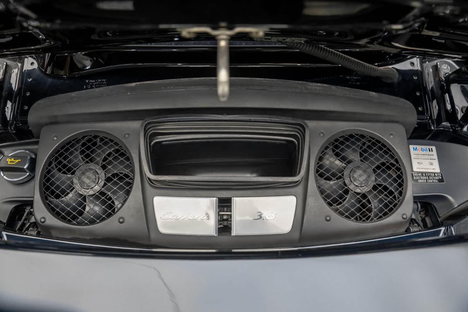 Thumbnail: 2015 Porsche 911 - 9