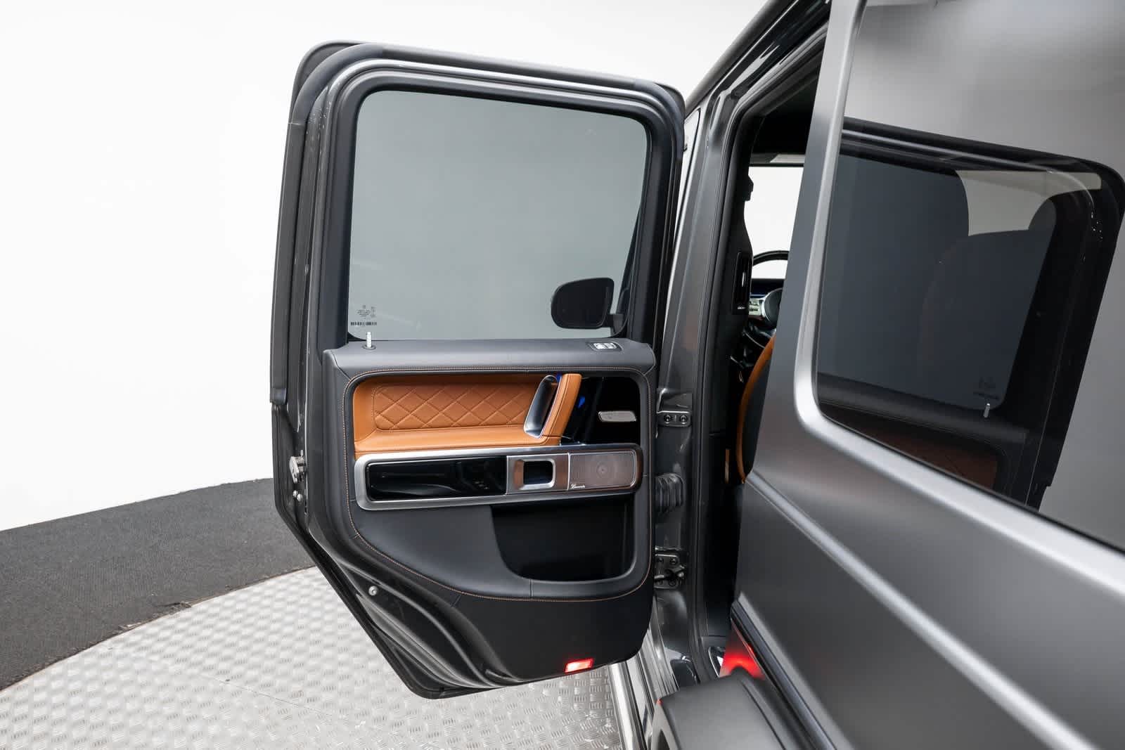 Thumbnail: 2022 Mercedes-Benz G-Class - 41