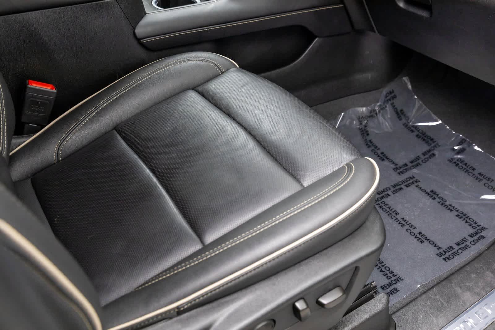 Thumbnail: 2024 Chevrolet Suburban - 43