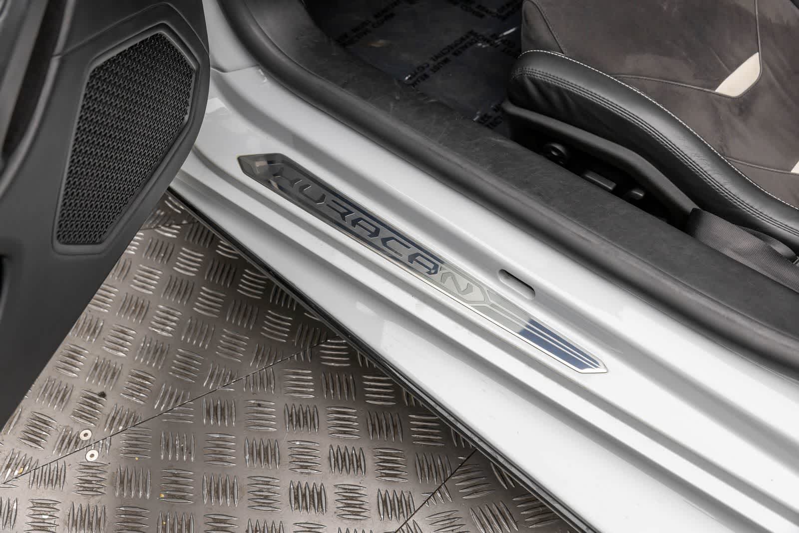 Thumbnail: 2020 Lamborghini Huracan - 25