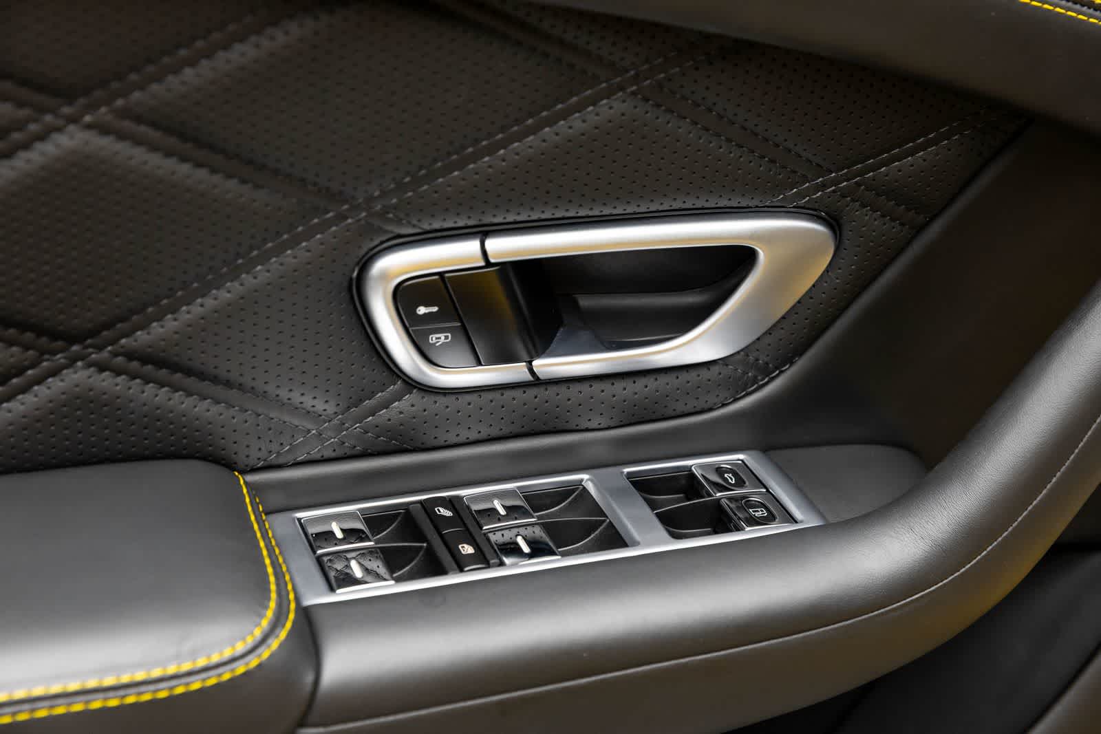 Thumbnail: 2014 Bentley Continental - 26