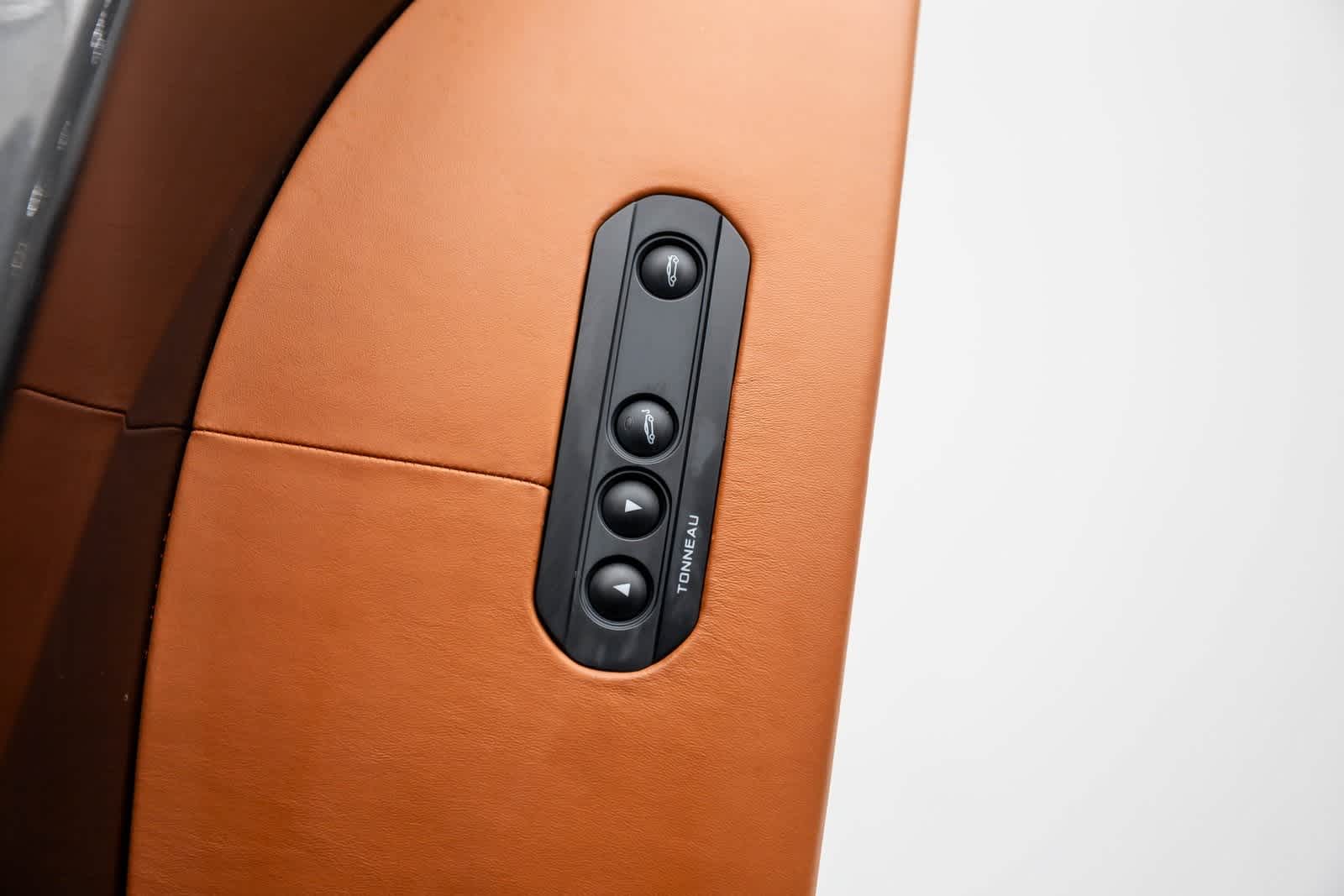 Thumbnail: 2018 Mclaren  - 23