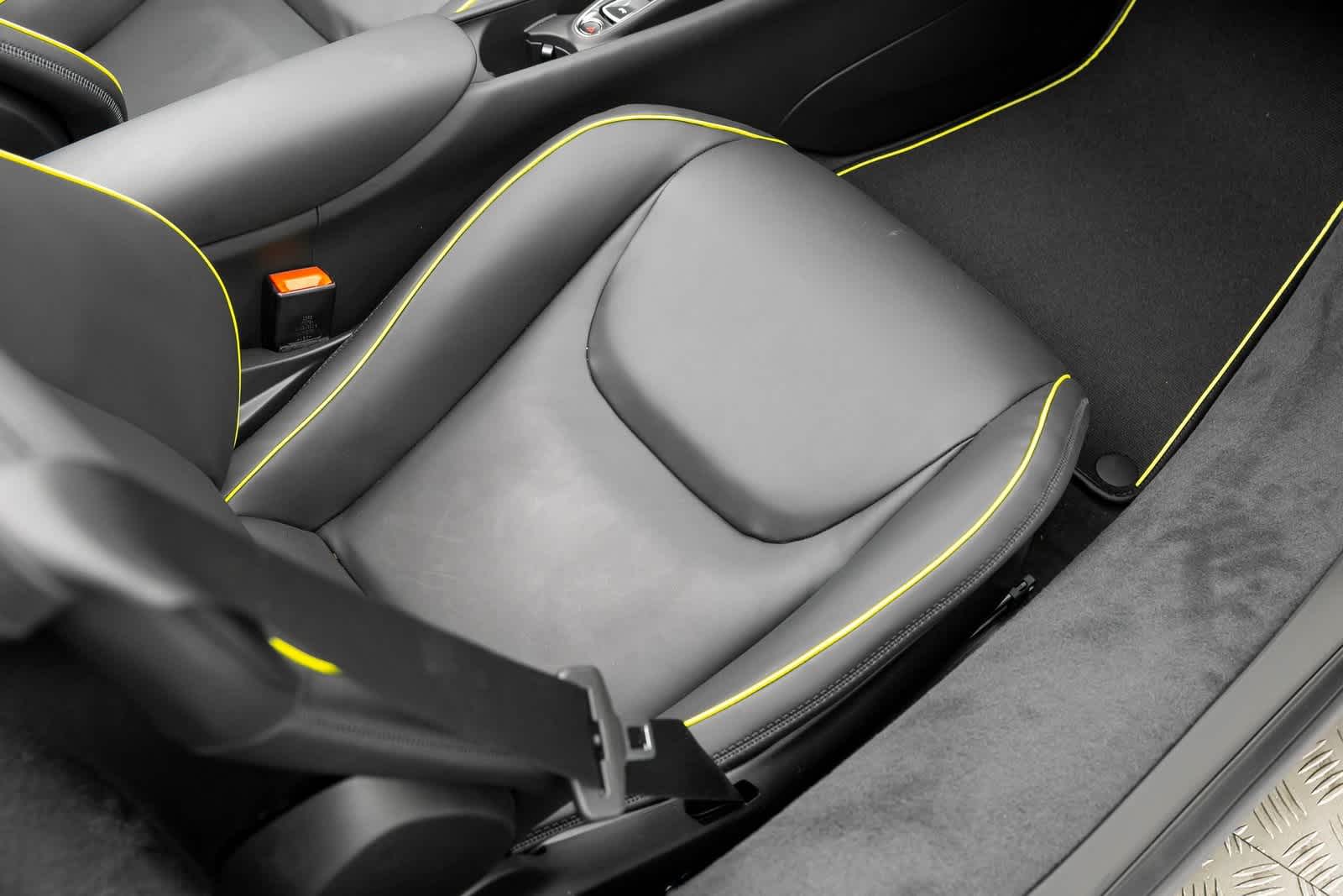 Thumbnail: 2025 Mclaren Artura - 38