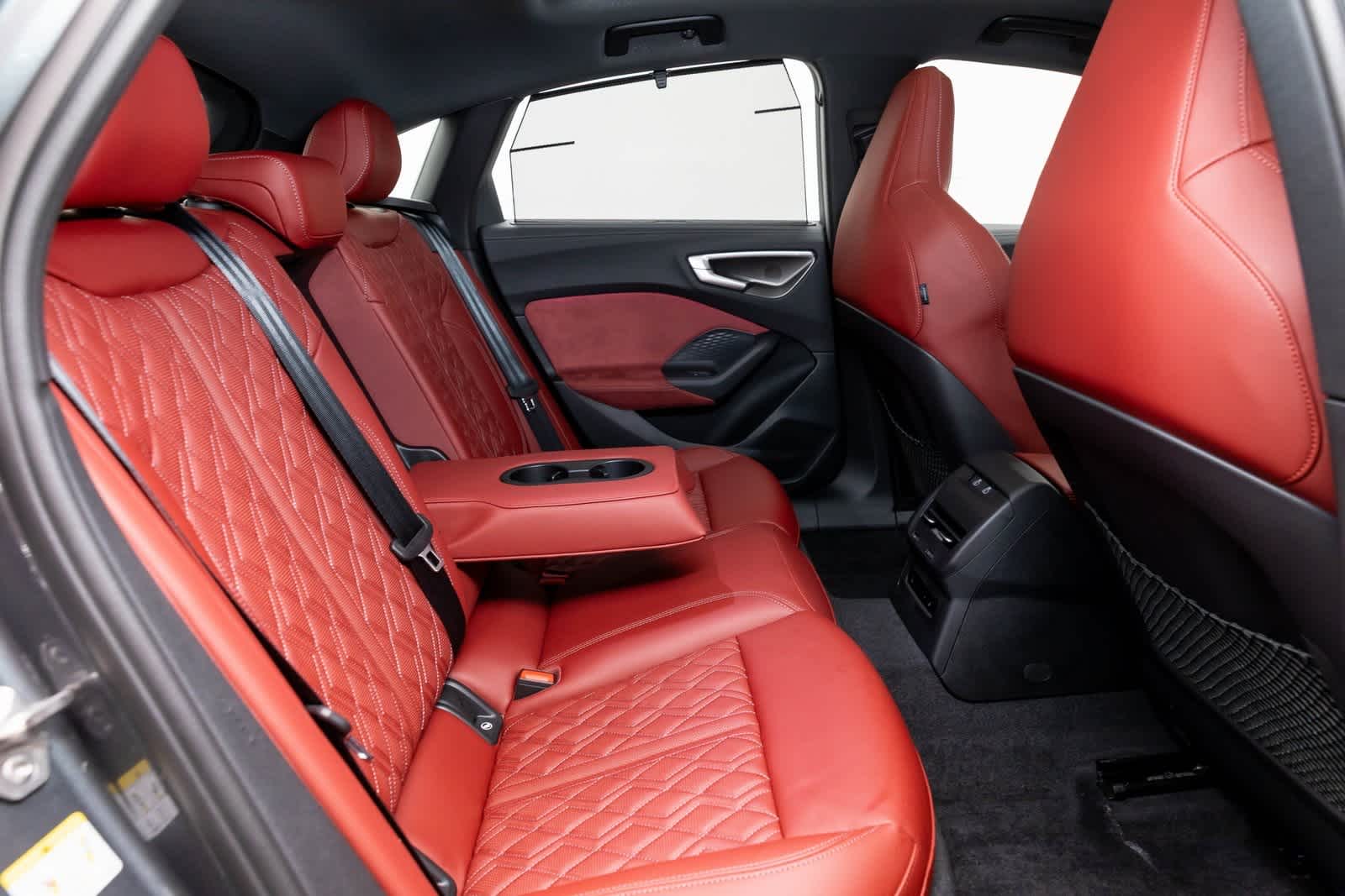 Thumbnail: 2025 Audi S5 - 16