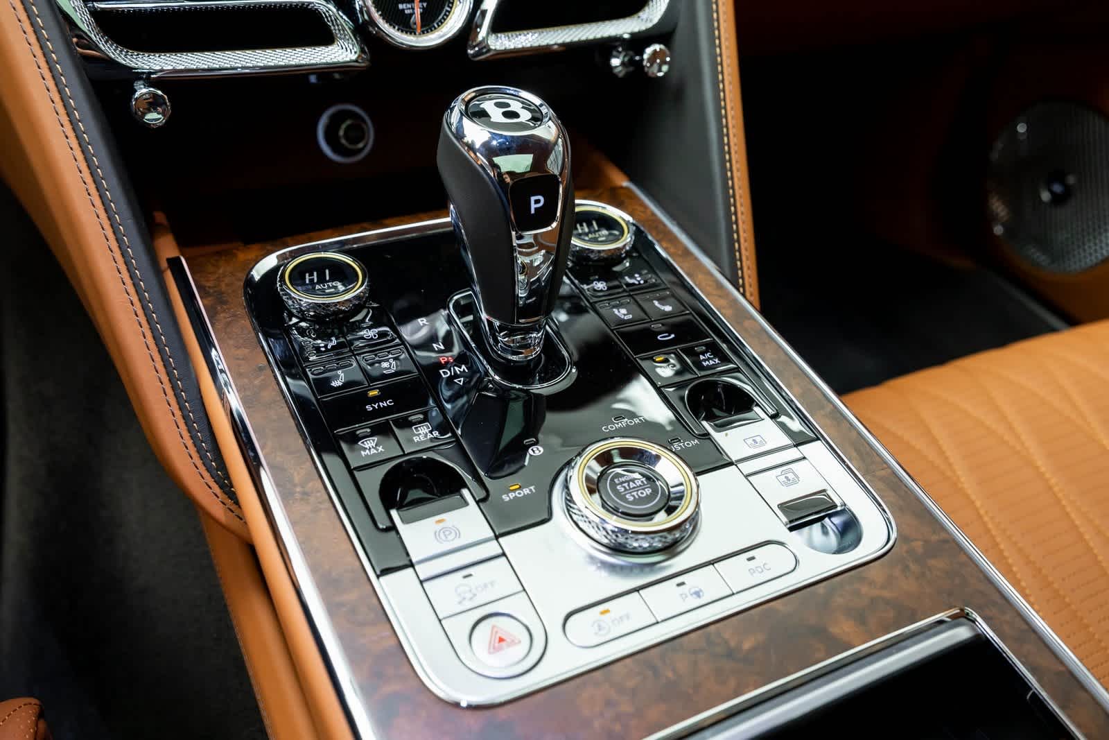 Thumbnail: 2023 Bentley Flying Spur - 21