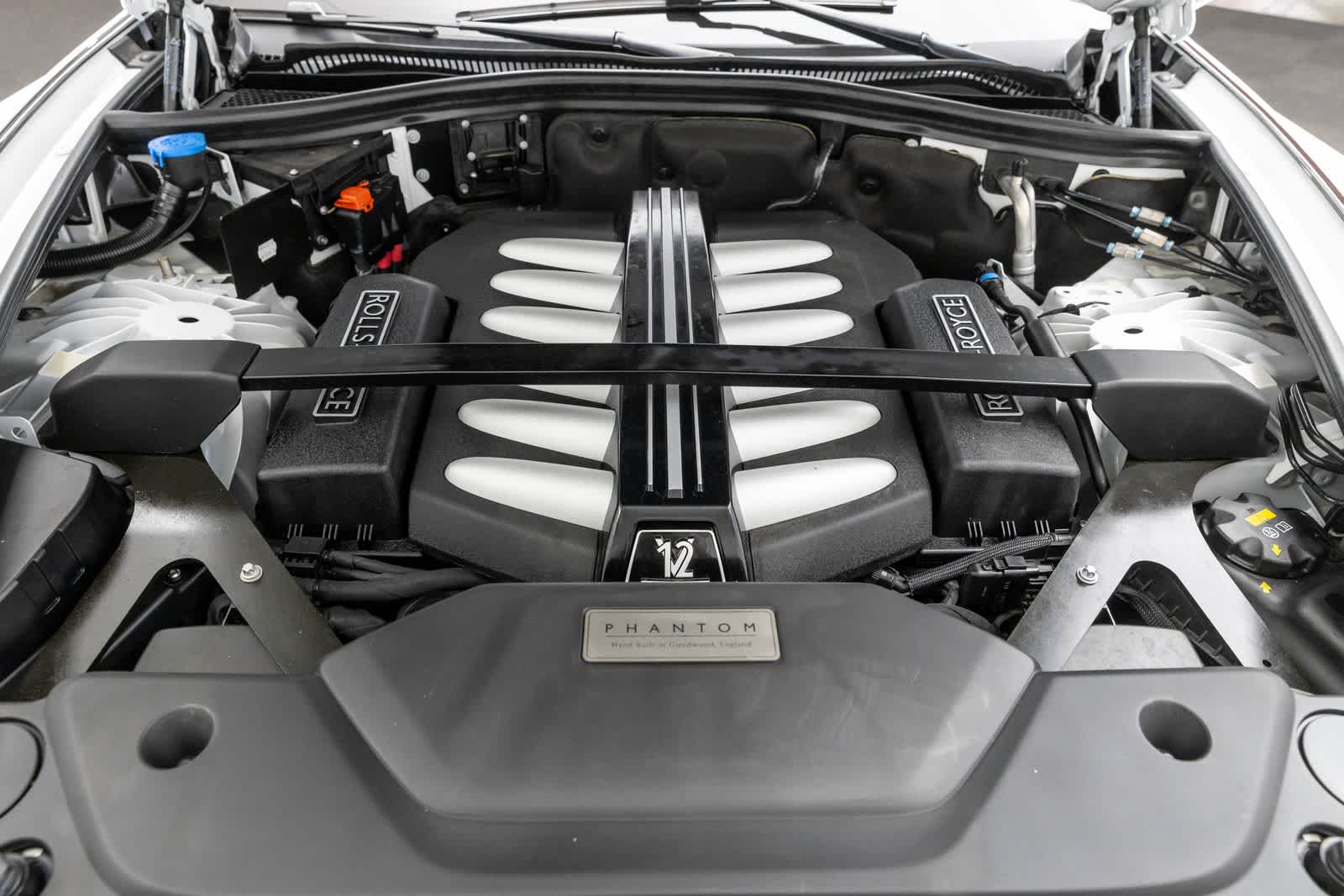 Thumbnail: 2020 Rolls-Royce Phantom - 8