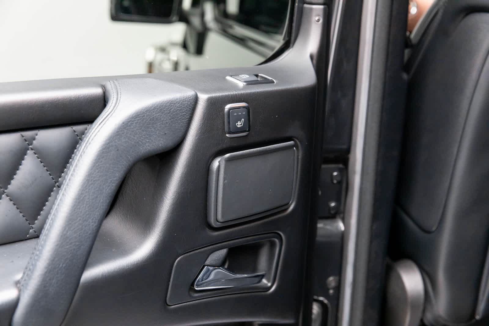 Thumbnail: 2014 Mercedes-Benz G-Class - 42