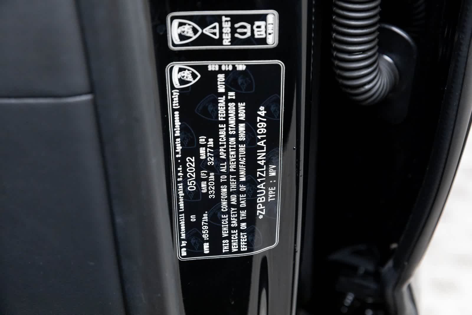 Thumbnail: 2022 Lamborghini Urus - 19