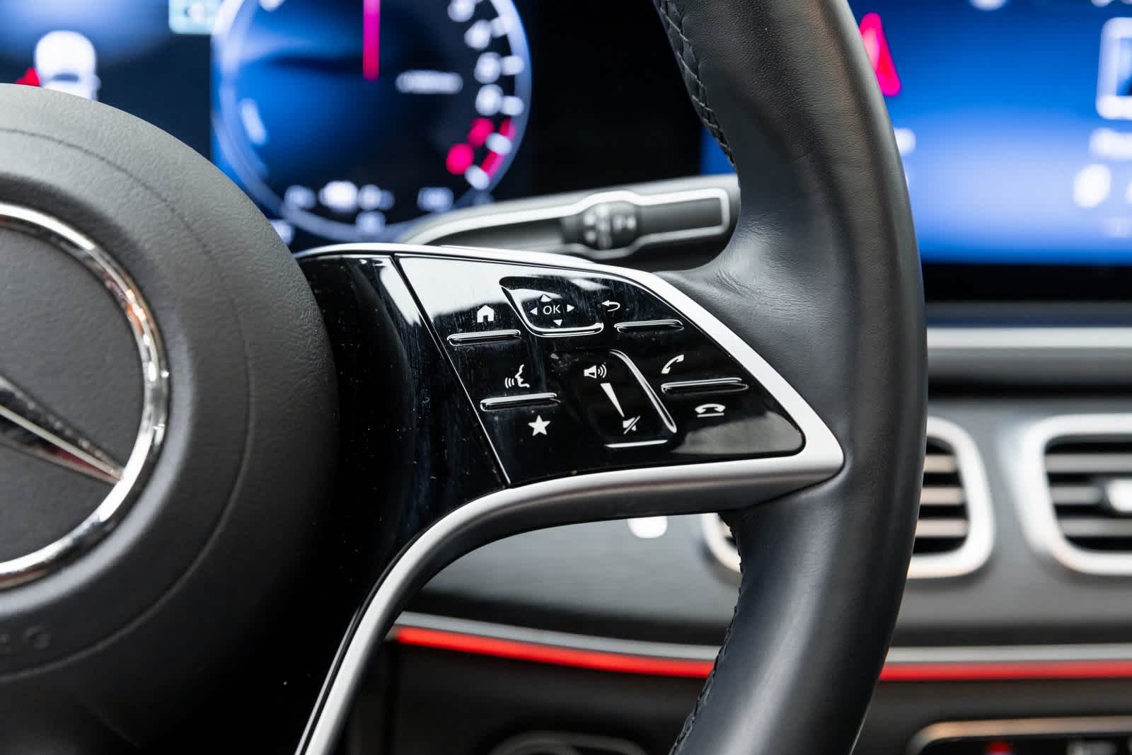 Thumbnail: 2025 Mercedes-Benz GLE - 32