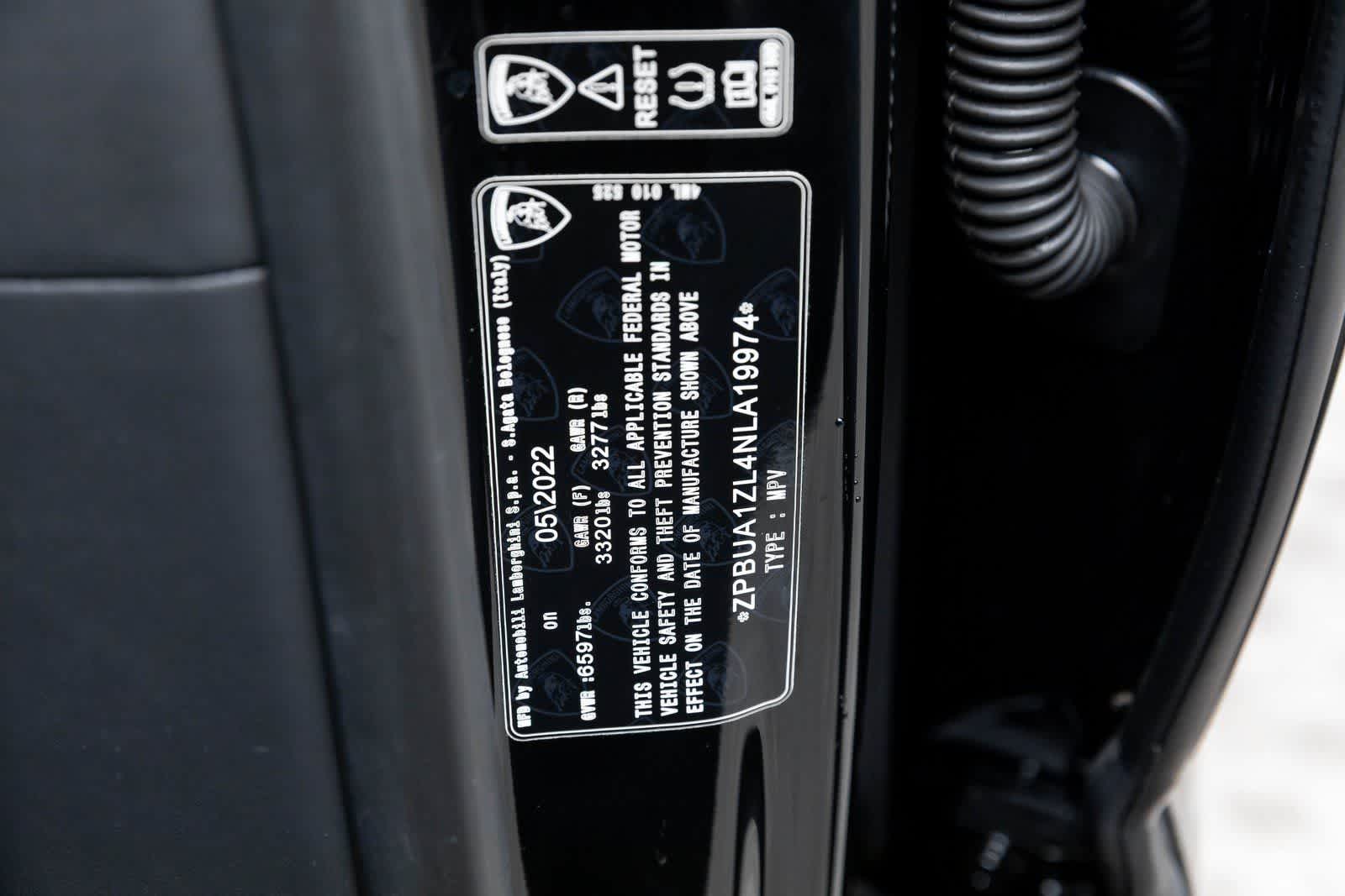 Thumbnail: 2022 Lamborghini Urus - 19