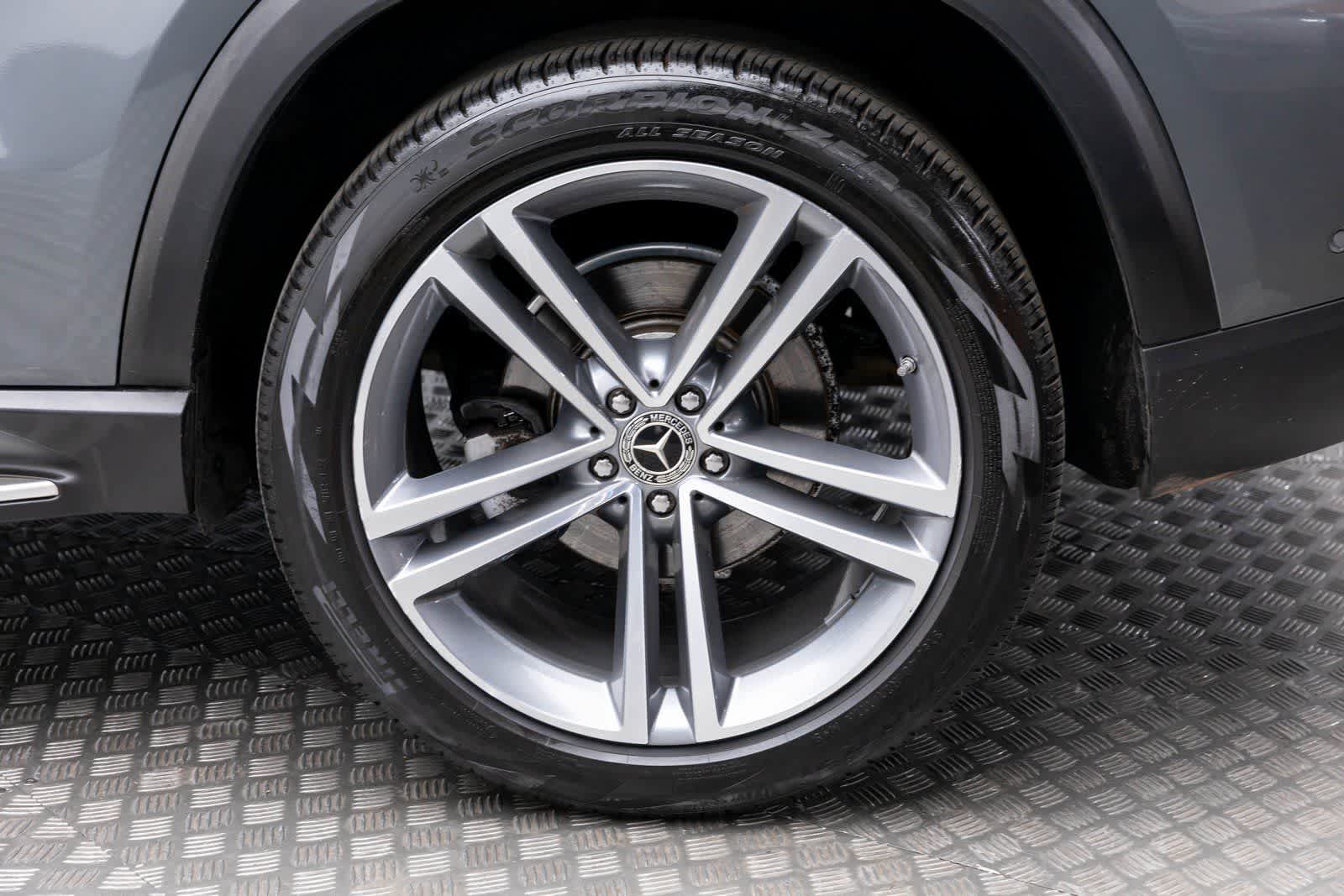 Thumbnail: 2022 Mercedes-Benz GLE - 45