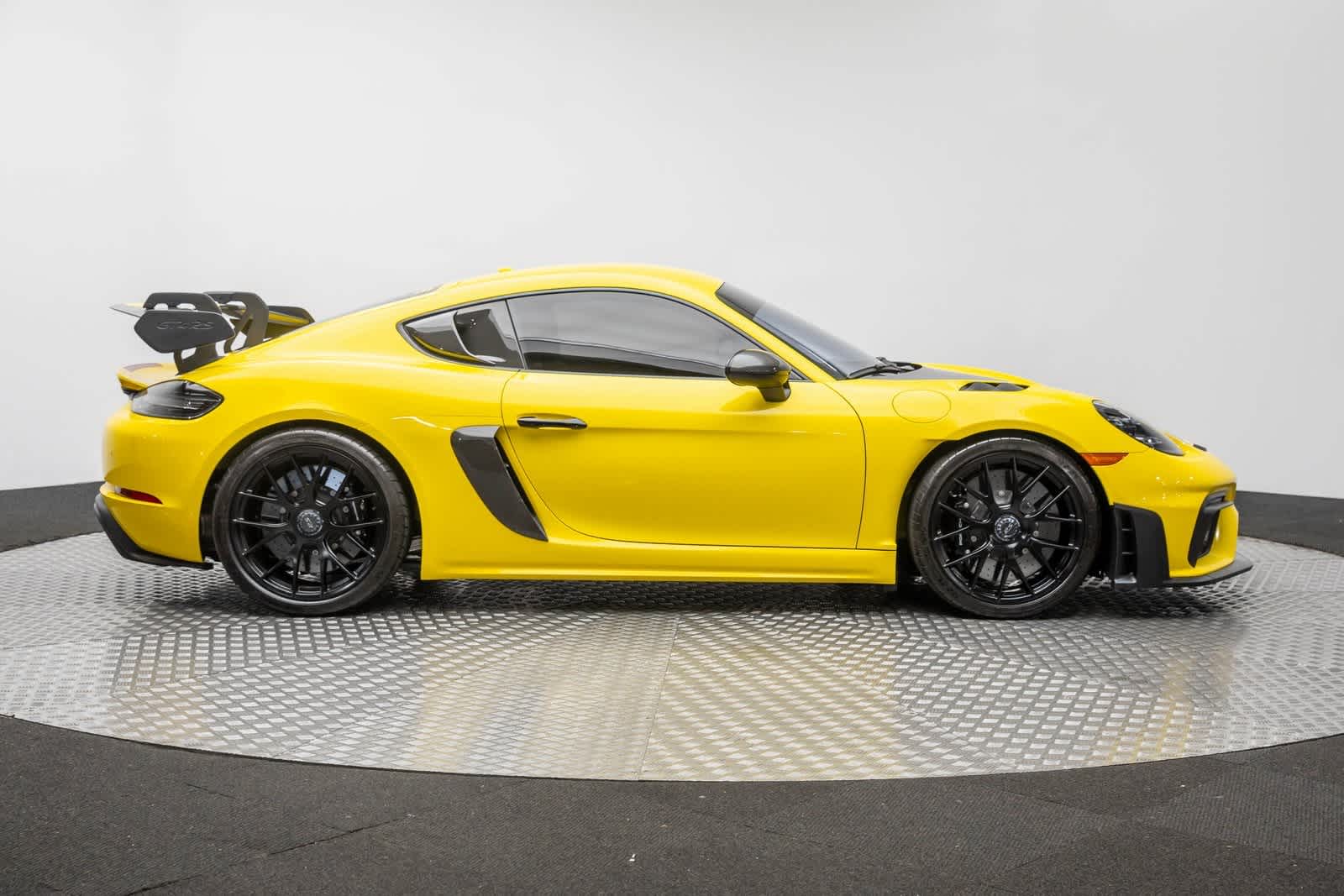 Thumbnail: 2024 Porsche 718 Cayman - 45