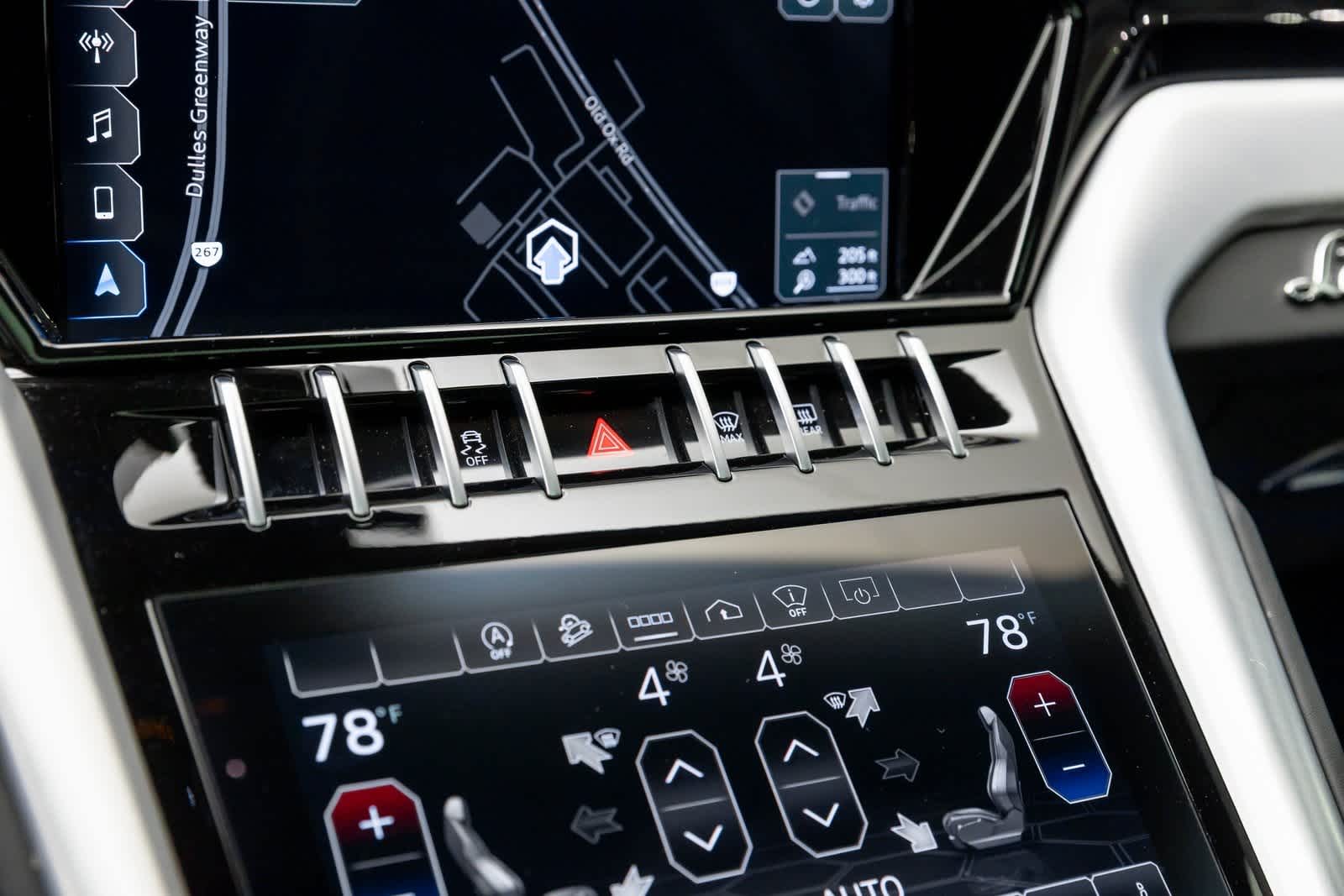 Thumbnail: 2022 Lamborghini Urus - 34