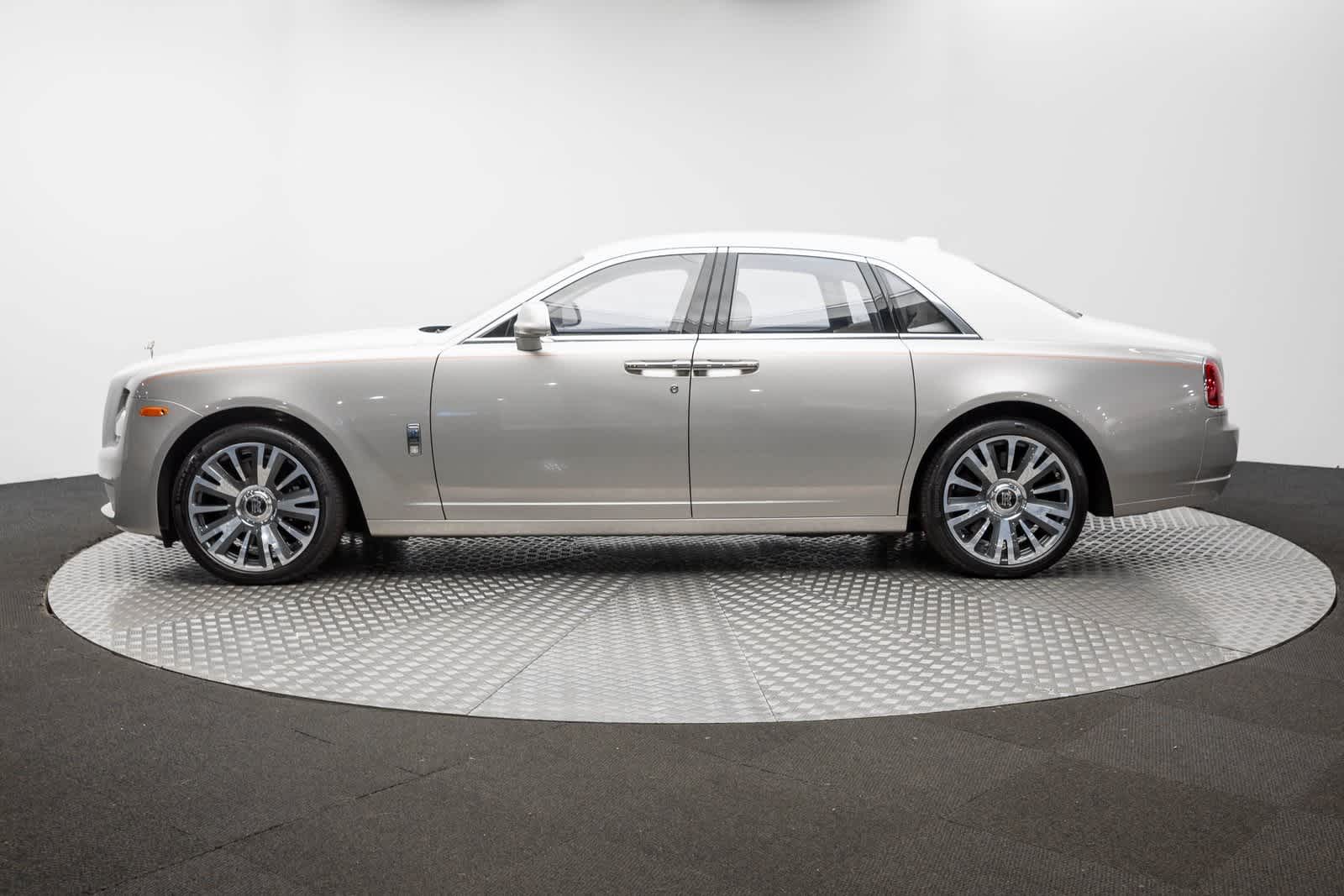 Thumbnail: 2018 Rolls-Royce Ghost - 3