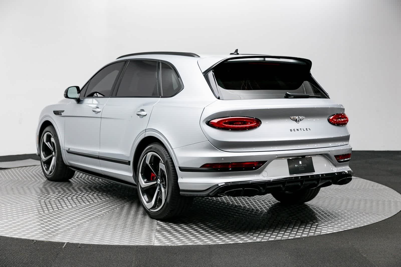 Thumbnail: 2022 Bentley Bentayga - 4