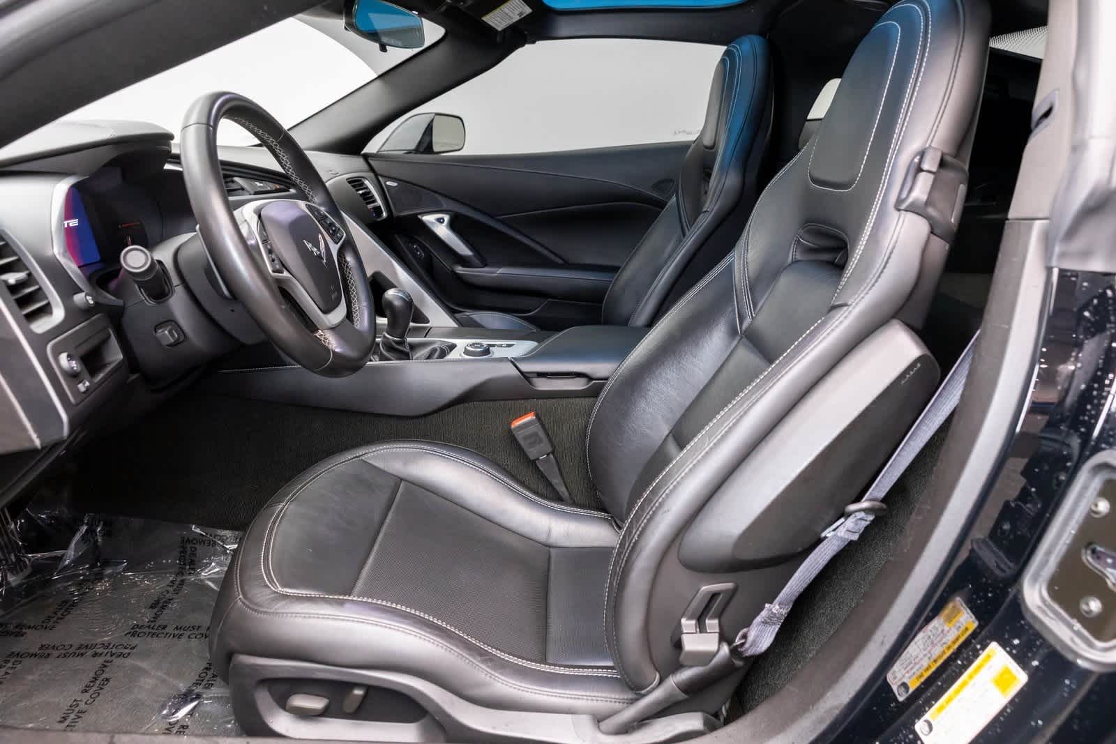 Thumbnail: 2014 Chevrolet Corvette - 11