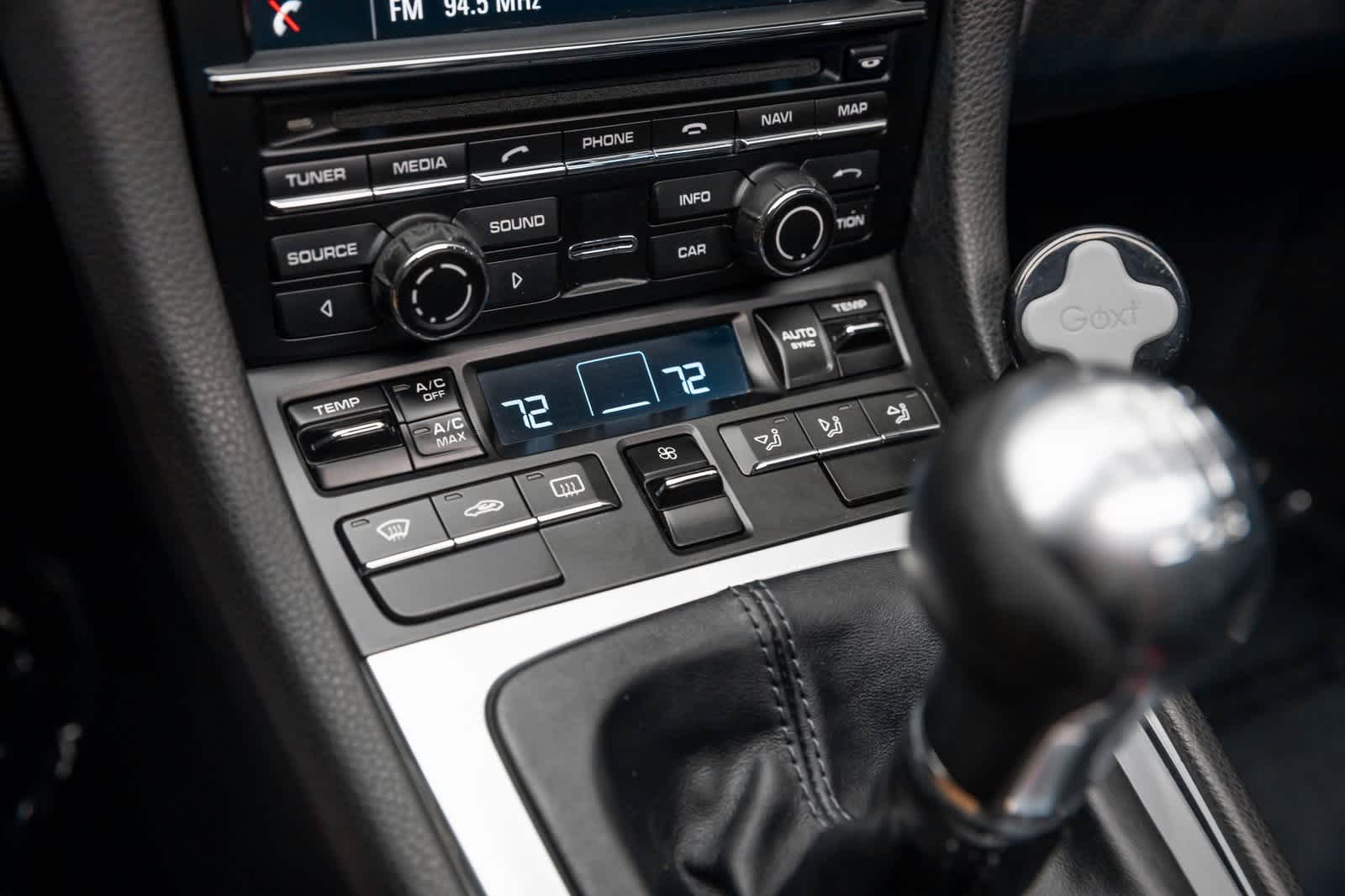 Thumbnail: 2015 Porsche 911 - 36