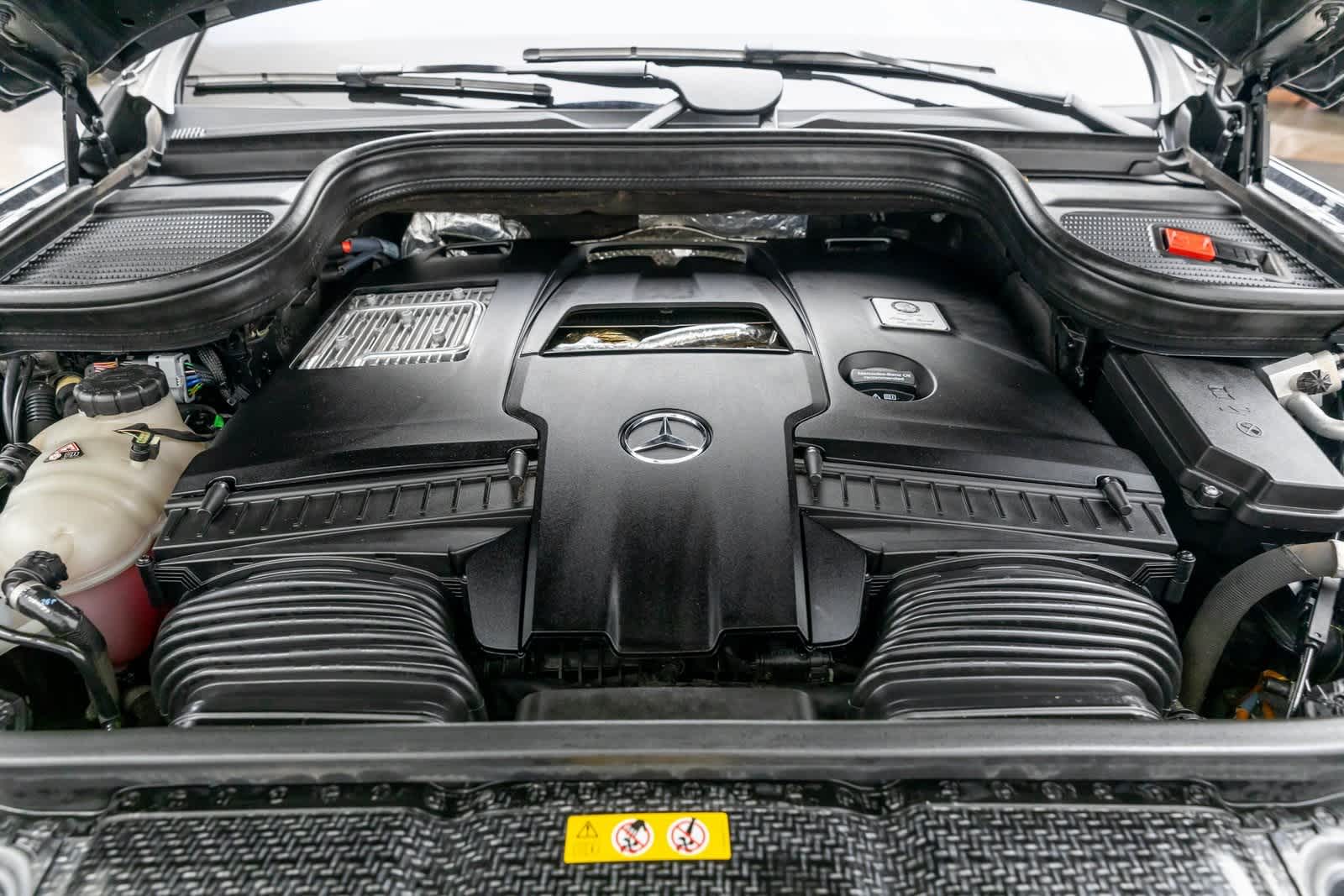 Thumbnail: 2023 Mercedes-Benz GL-Class - 9