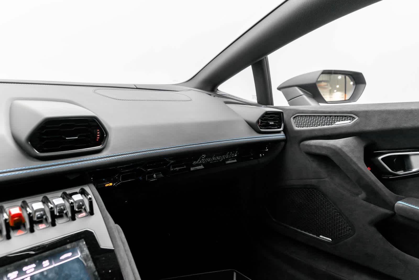 Thumbnail: 2024 Lamborghini Huracan - 37