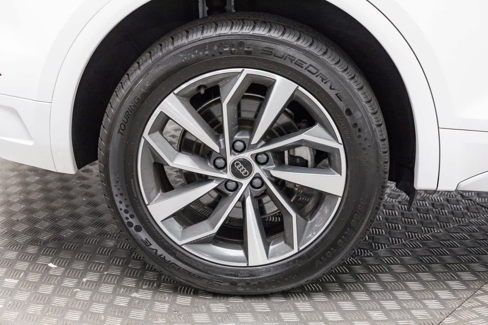 Thumbnail: 2024 Audi Q5 - 47