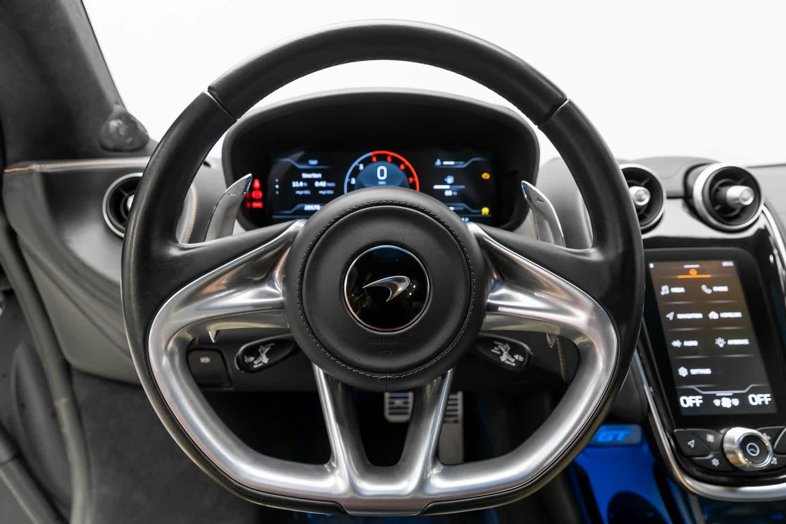 Thumbnail: 2023 Mclaren GT - 13