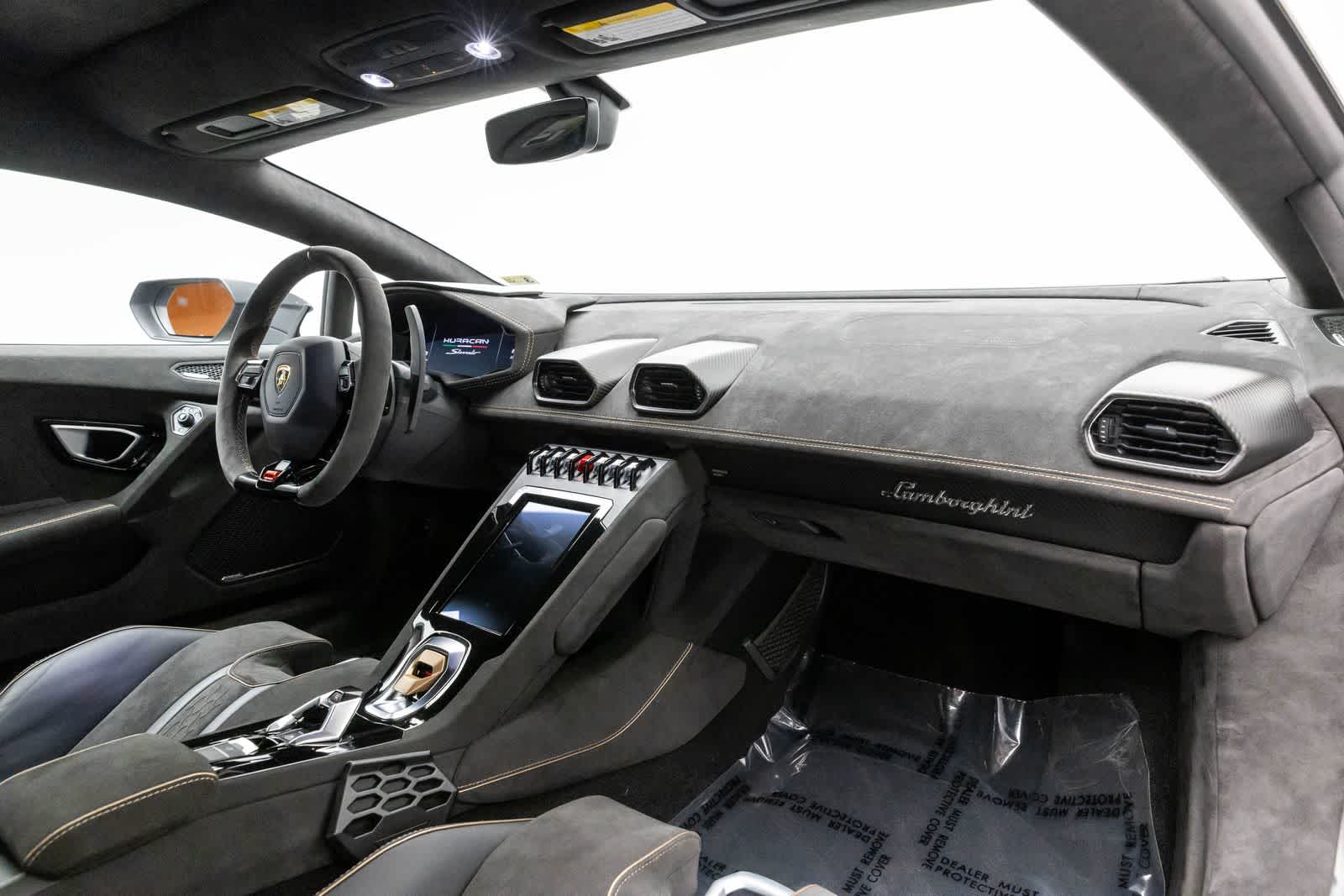 Thumbnail: 2024 Lamborghini Huracan - 41