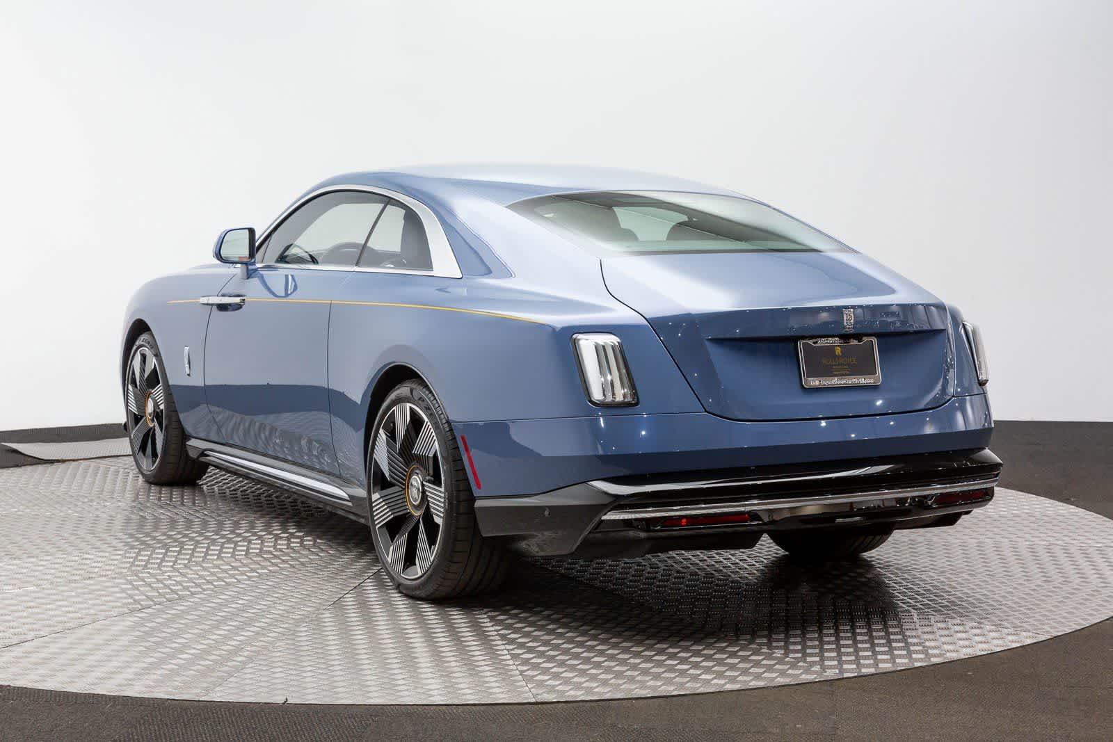 Thumbnail: 2024 Rolls-Royce Spectre - 4