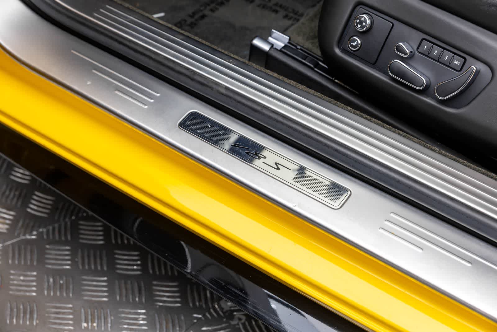 Thumbnail: 2014 Bentley Continental - 28