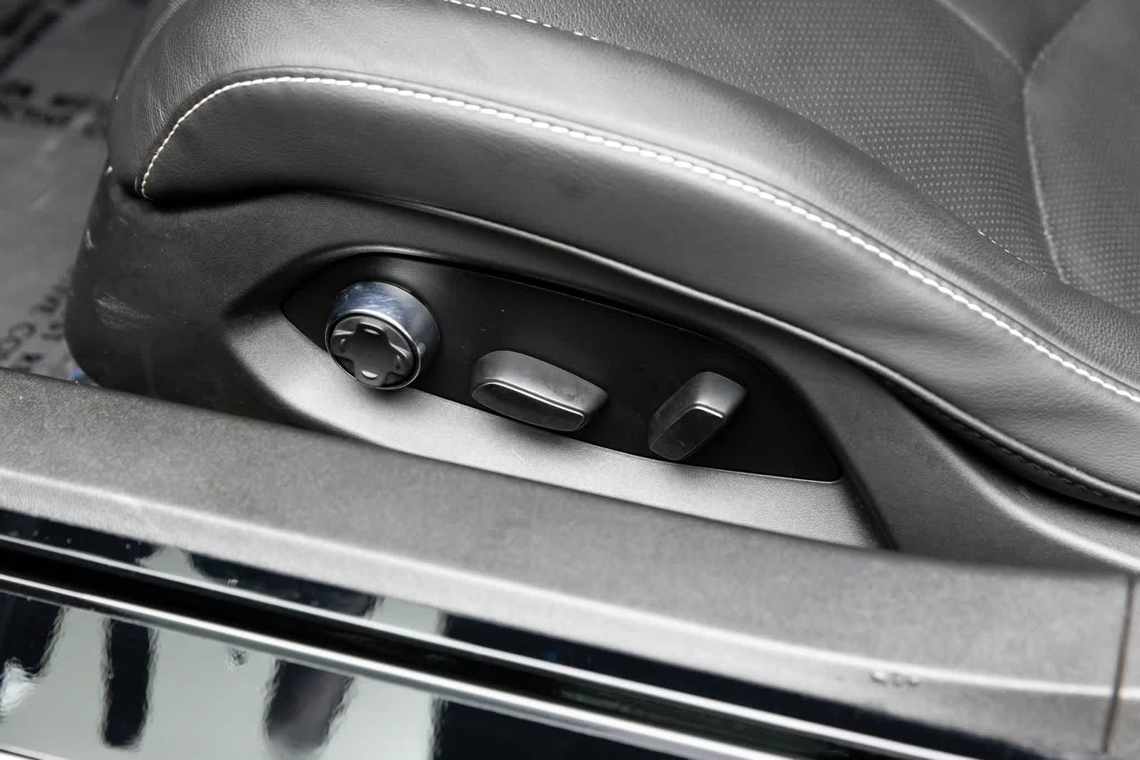 Thumbnail: 2023 Chevrolet Corvette - 28