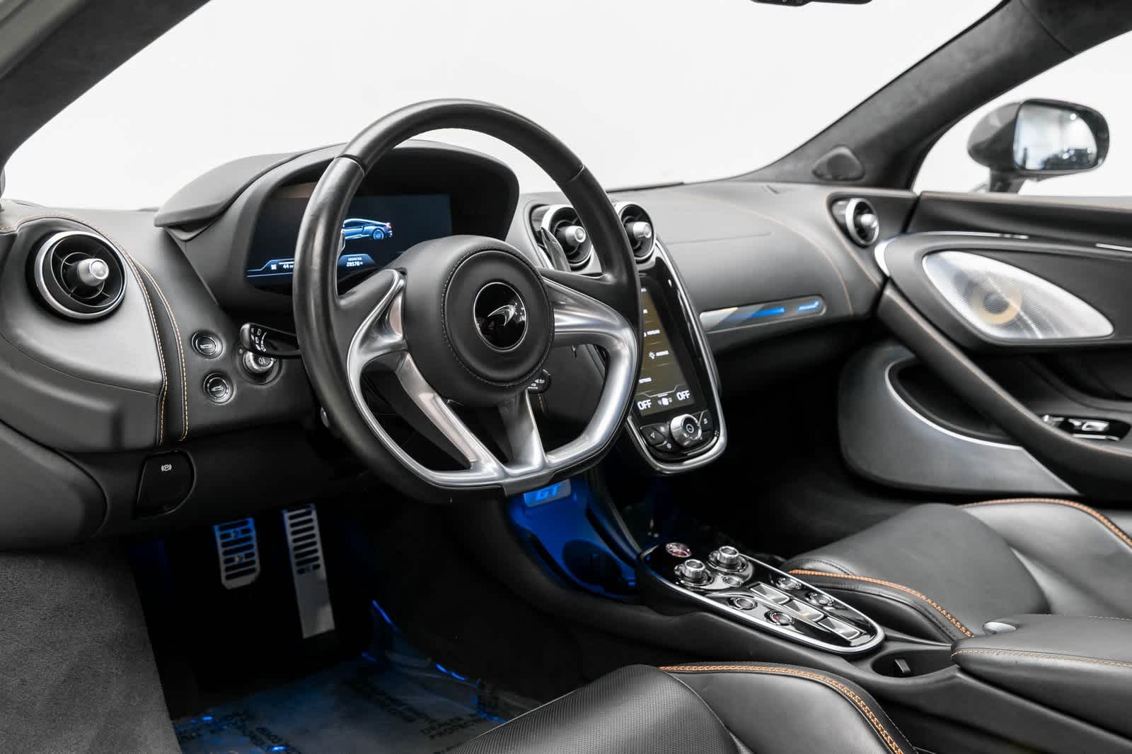 Thumbnail: 2023 Mclaren GT - 2