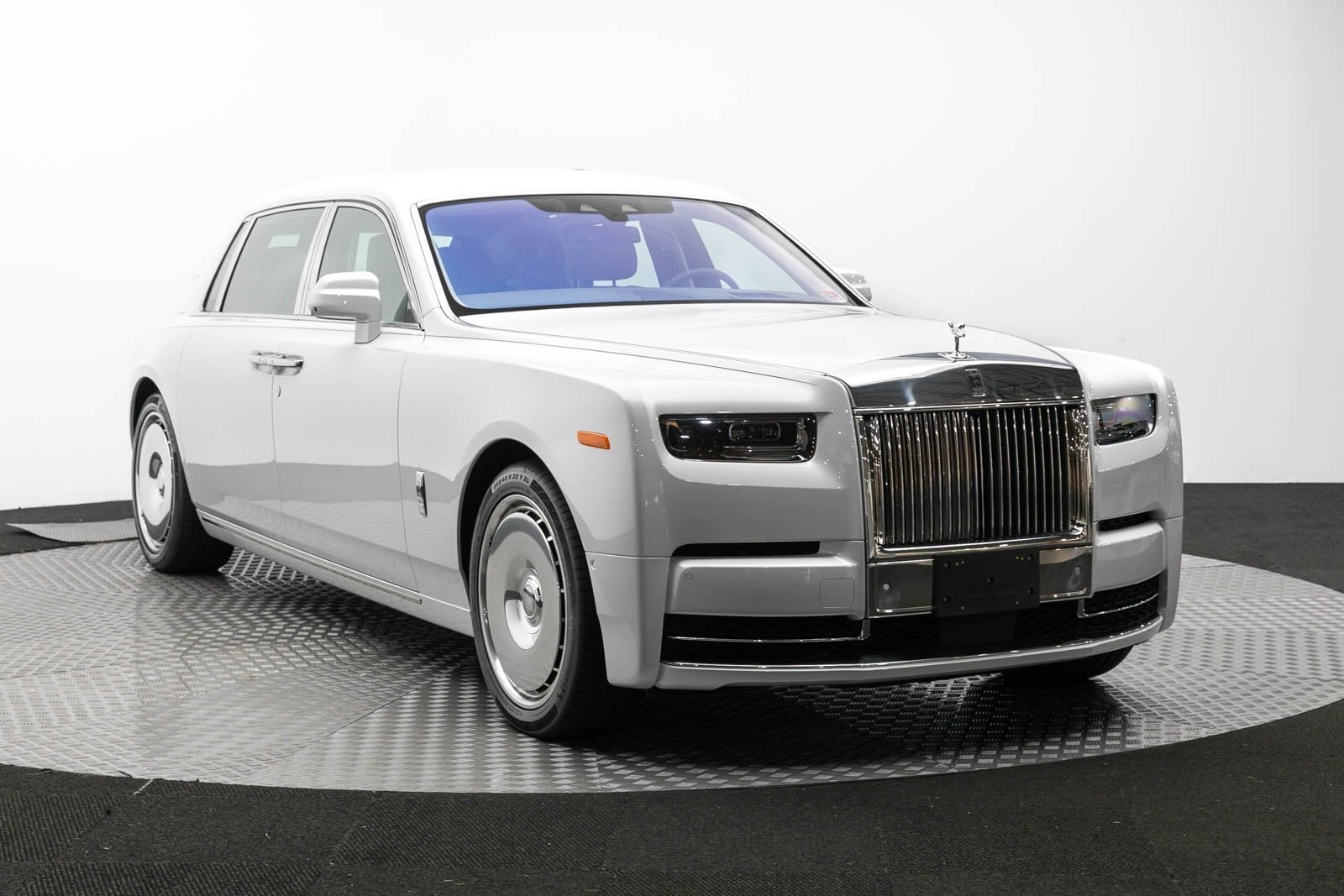 Thumbnail: 2024 Rolls-Royce Phantom - 46