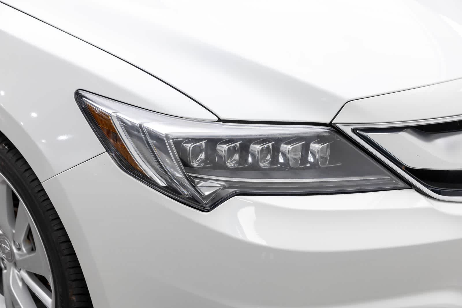 Thumbnail: 2018 Acura ILX - 51