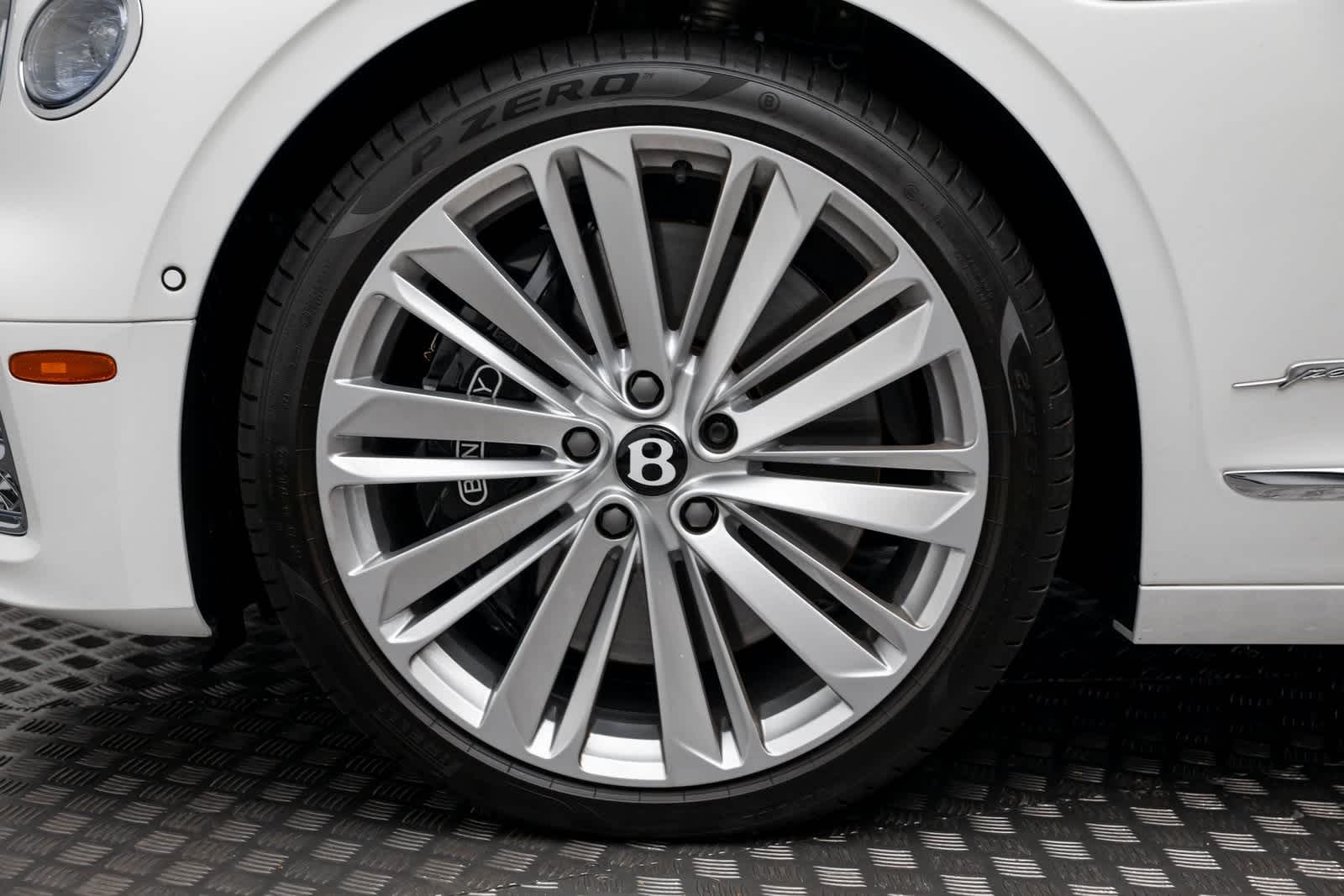 Thumbnail: 2023 Bentley Flying Spur - 8