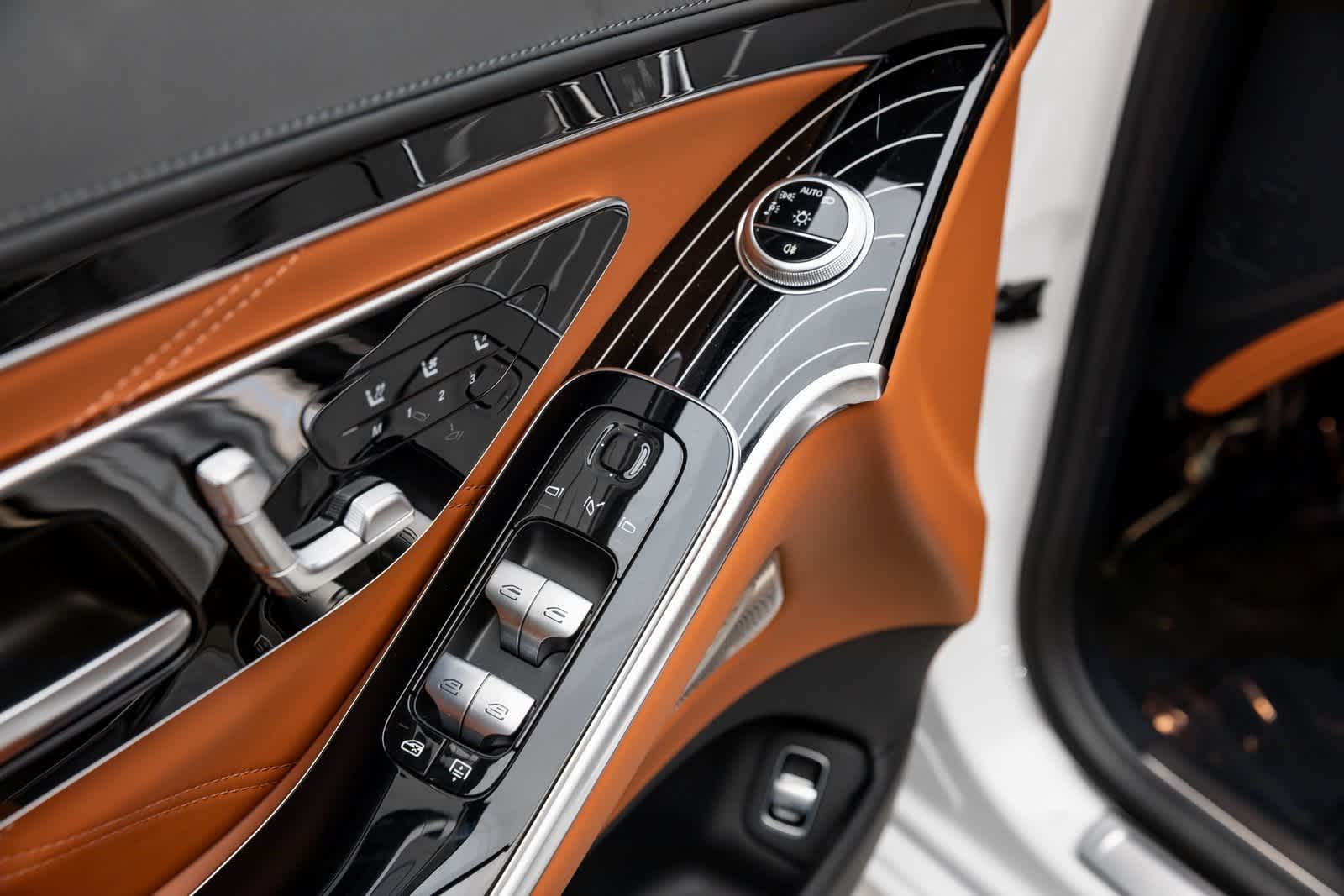 Thumbnail: 2024 Mercedes-Benz S-Class - 25