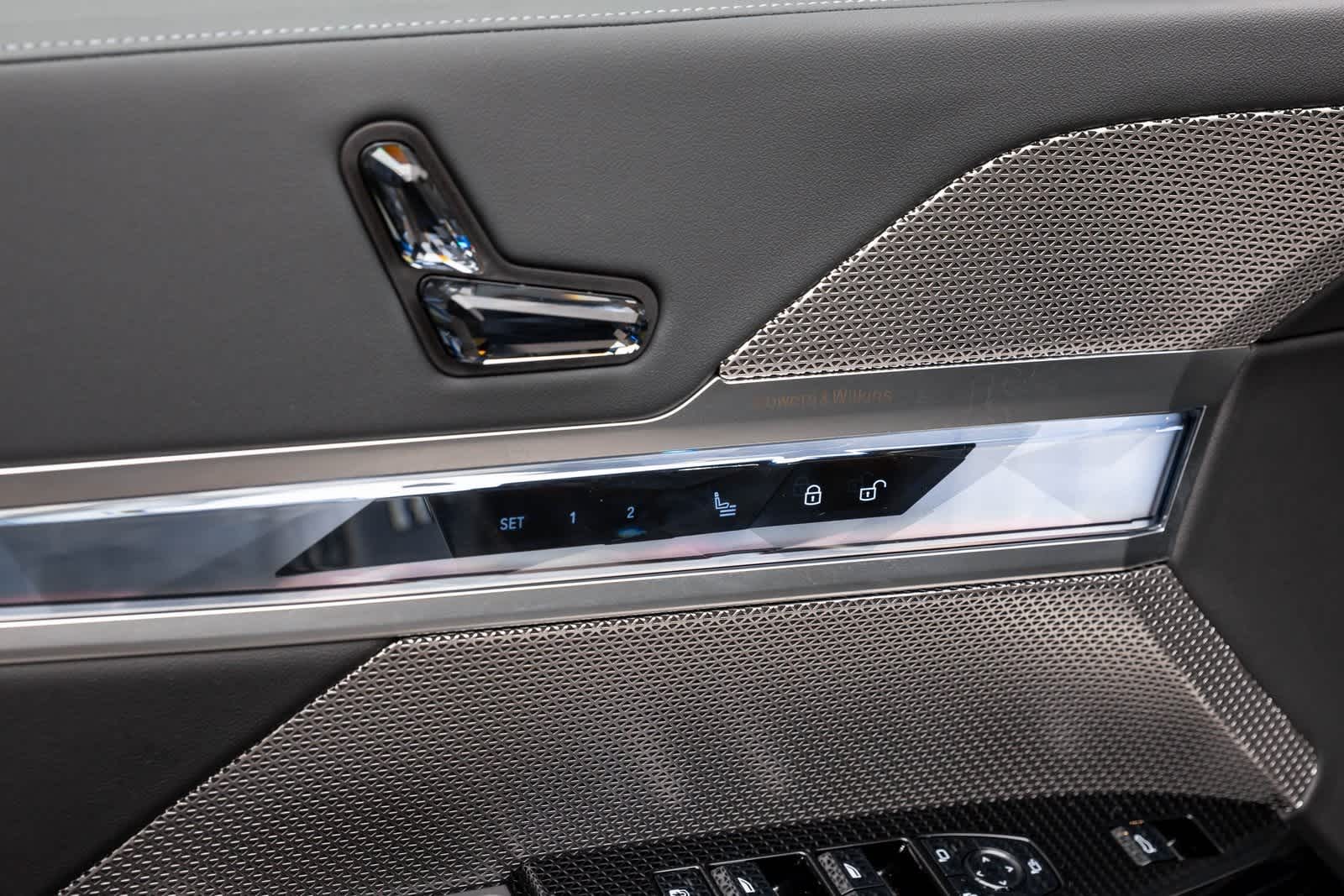 Thumbnail: 2024 BMW 7 Series - 28