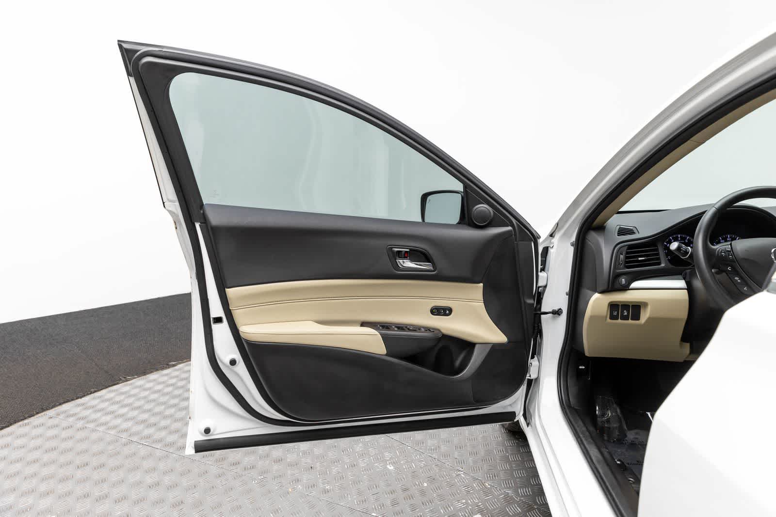 Thumbnail: 2018 Acura ILX - 23