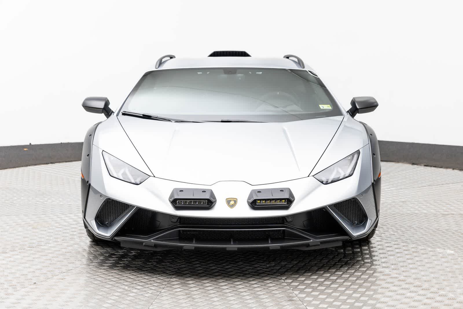 Thumbnail: 2024 Lamborghini Huracan - 6